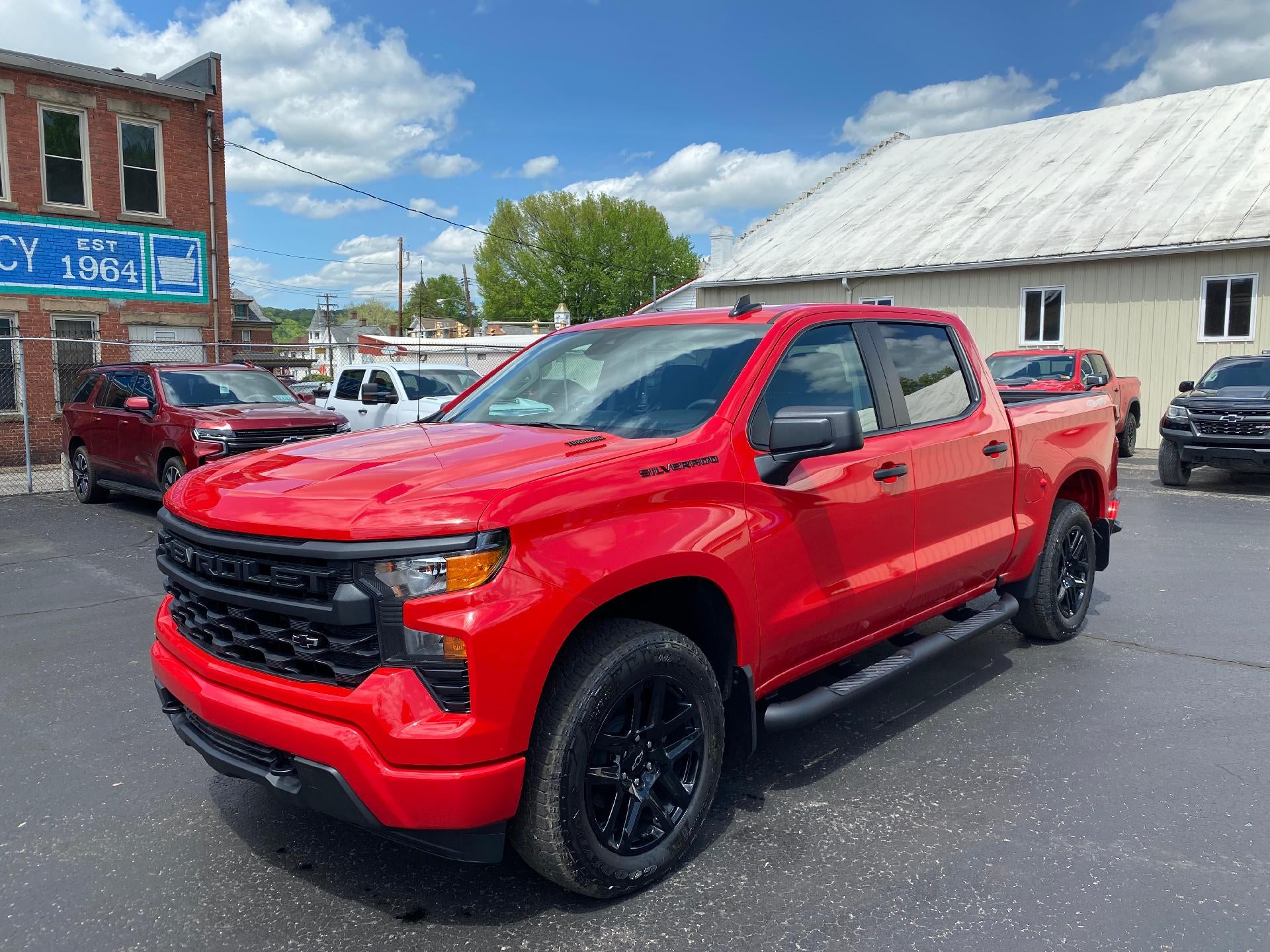 2025 Chevrolet Silverado 1500 Custom