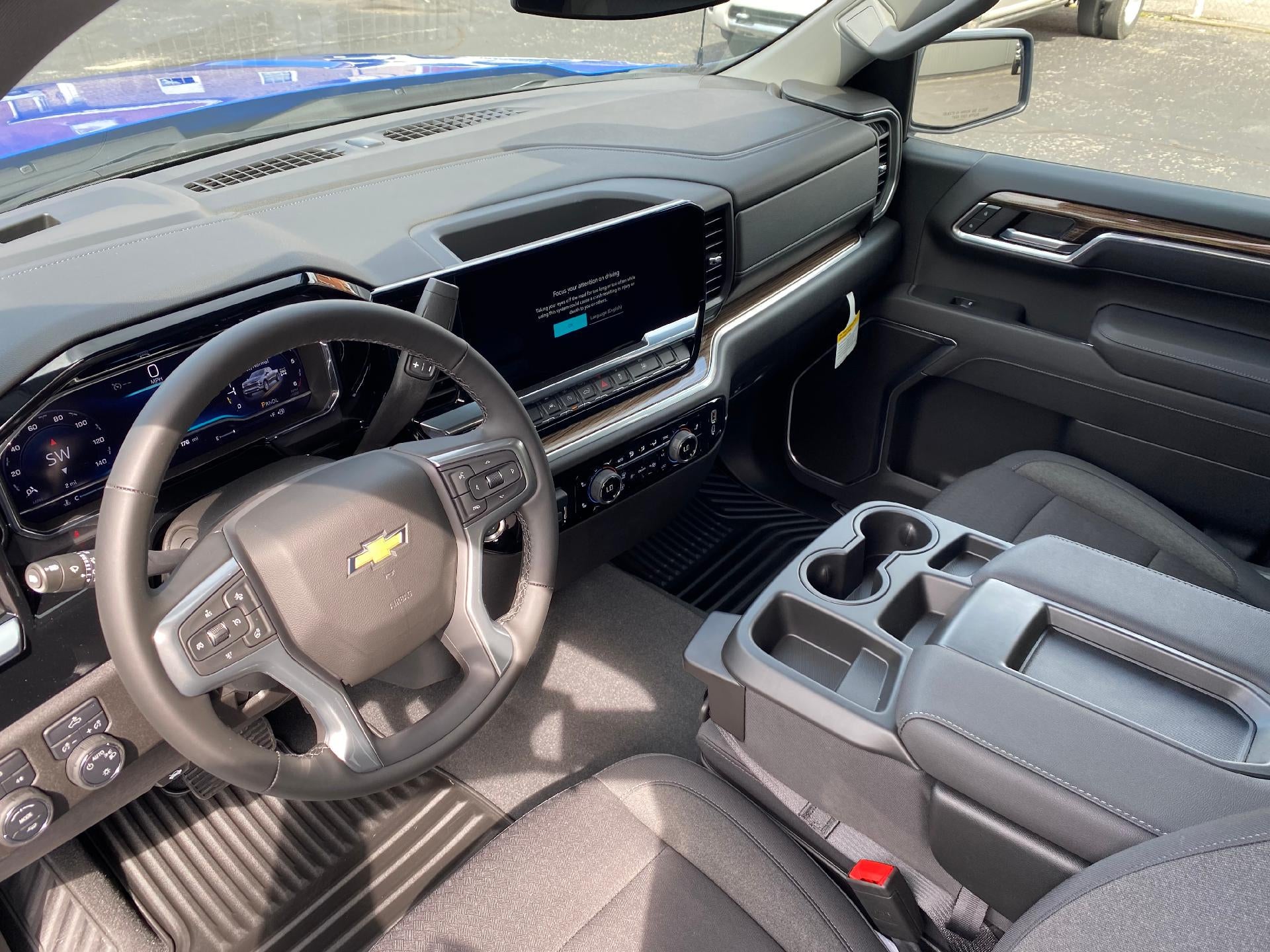 2025 Chevrolet Silverado 1500 LT (2FL)