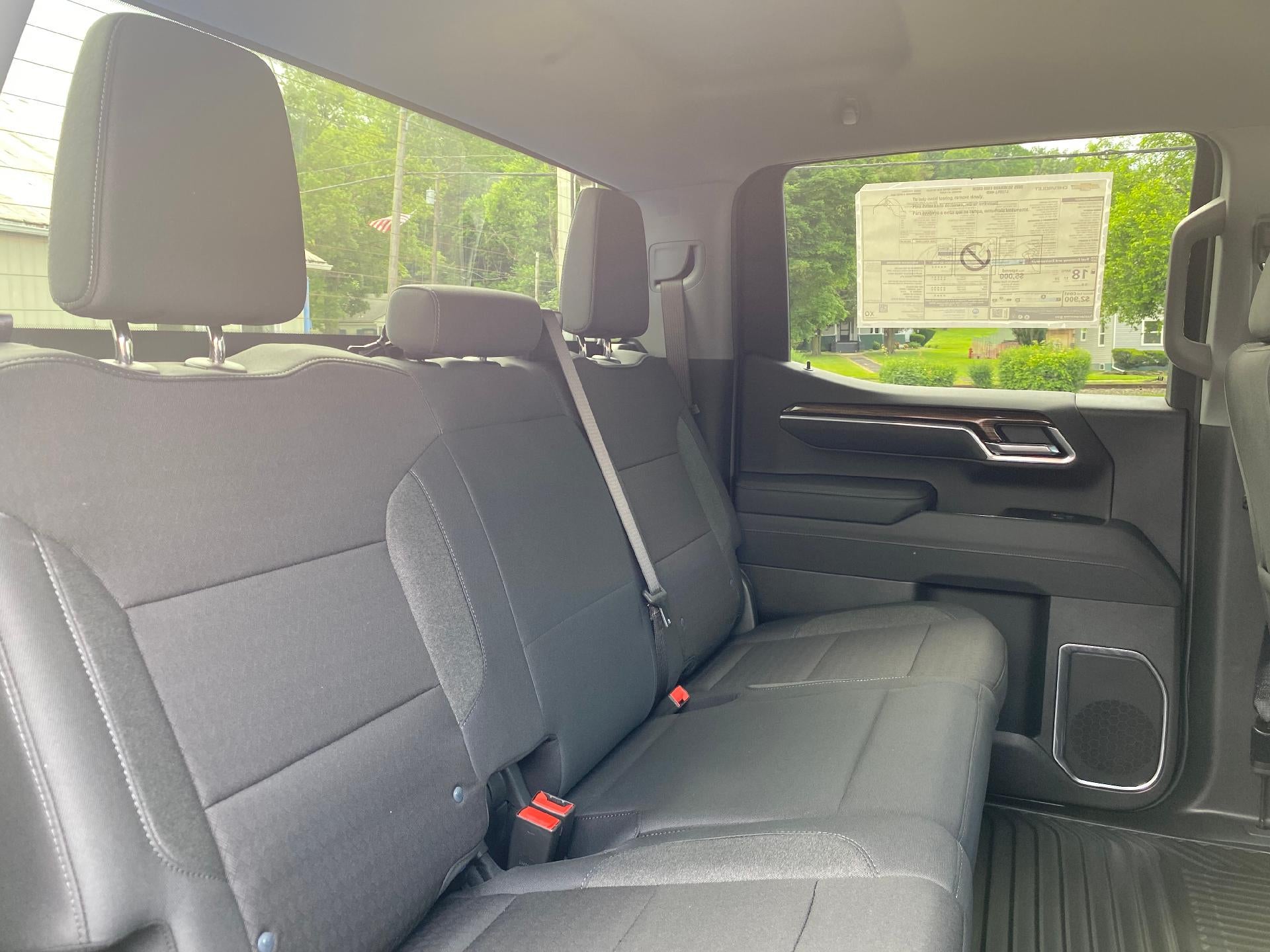 2025 Chevrolet Silverado 1500 LT (2FL)