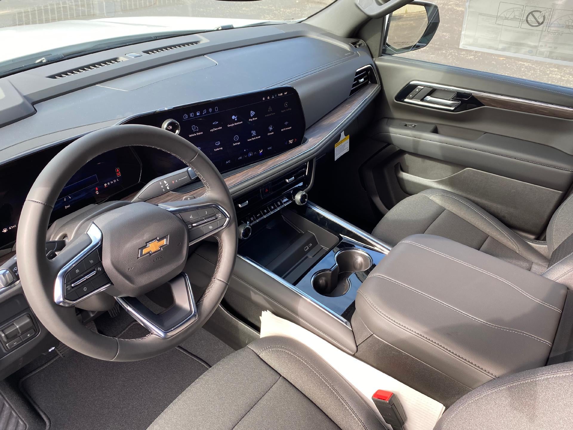 2026 Chevrolet Tahoe LS