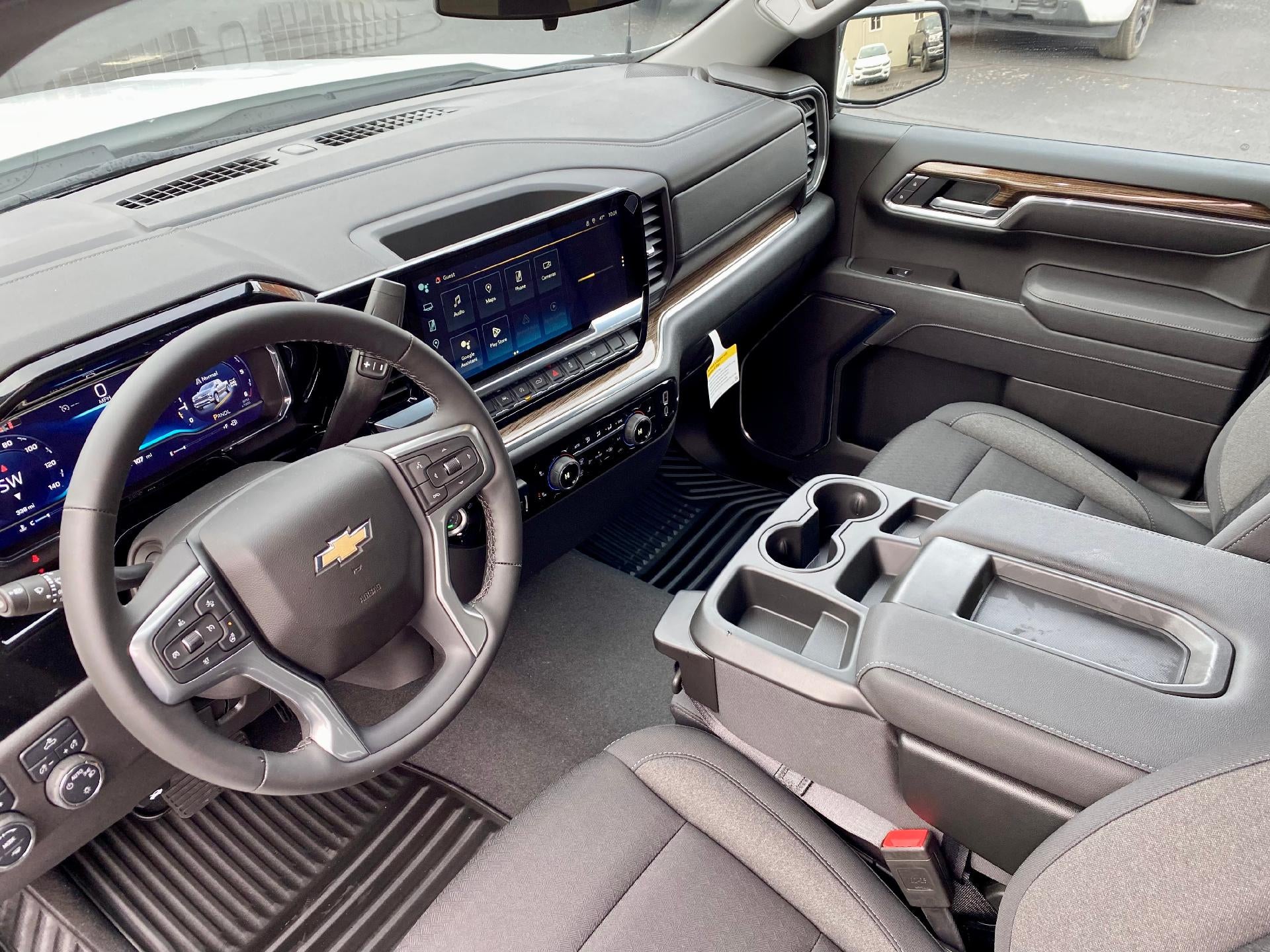 2025 Chevrolet Silverado 1500 LT (2FL)